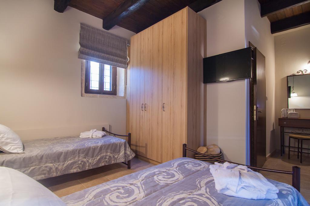 Villa Zefi Elefterna الغرفة الصورة